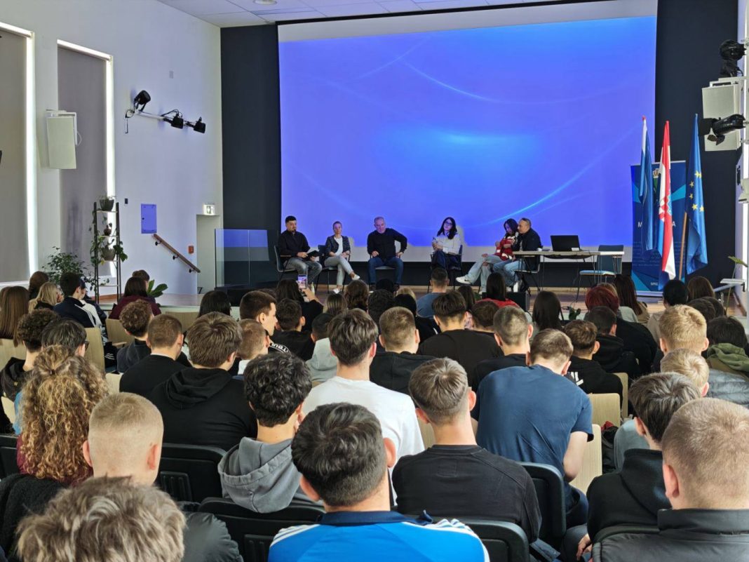 Održana panel-rasprava o ovisnosti Održana panel-rasprava o ovisnosti