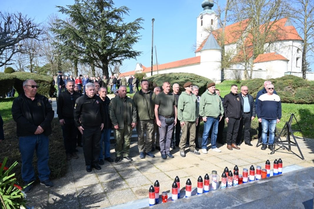 Obilježena 35. obljetnica ustrojavanja Specijalne jedinice policije „RIS“ Kutina Obilježena 35. obljetnica ustrojavanja Specijalne jedinice policije „RIS“ Kutina
