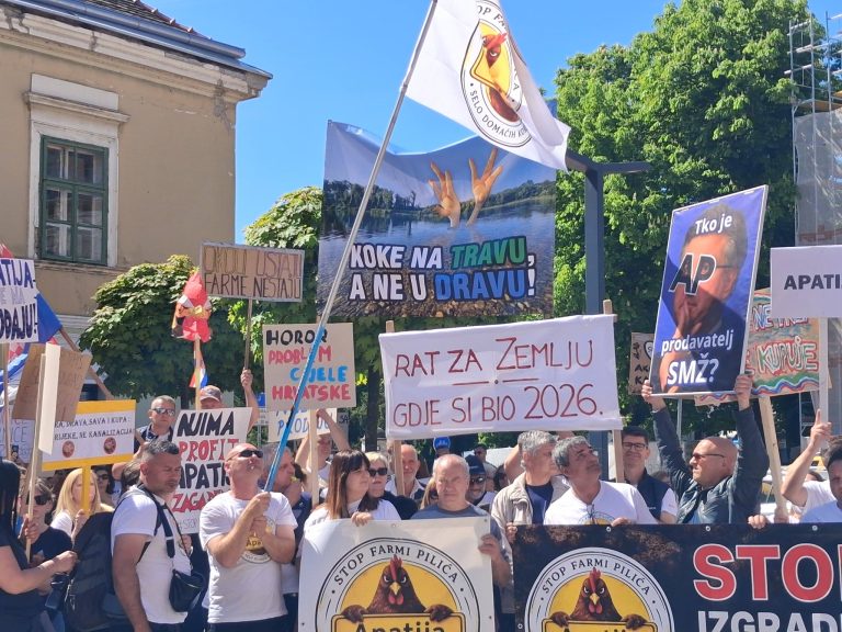 Više od 1000 ljudi na prosvjedu za spas Hrvatske od megafarmi i klaonica