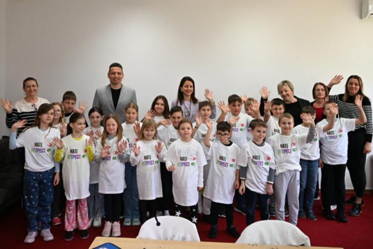 Nastavljena kampanja „Biram riječi bez mržnje“ Nastavljena kampanja „Biram riječi bez mržnje“