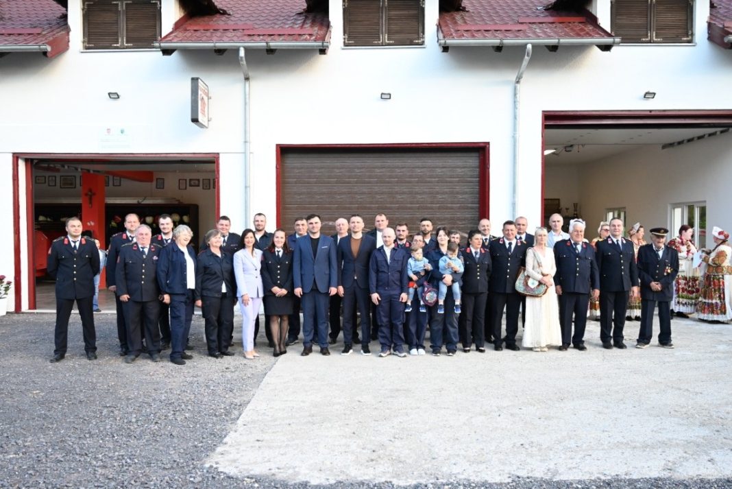 Otvoreni obnovljeni vatrogasni domovi u Budaševu i Kratečkom Otvoreni obnovljeni vatrogasni domovi u Budaševu i Kratečkom