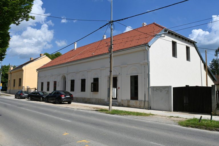 Izvršena primopredaja još jedne obnovljene stambene zgrade u Petrinji