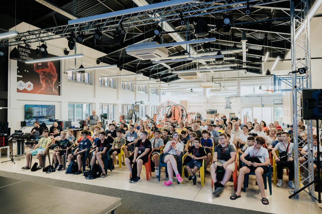 Počeo je još jedan Ljetni gaming kamp u Novskoj! Počeo je još jedan Ljetni gaming kamp u Novskoj!