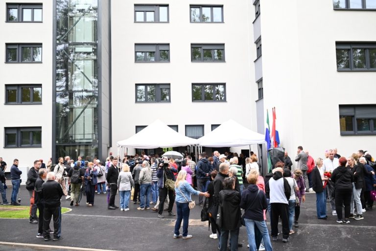 Uručeni ključevi stanarima novoizgrađene zgrade u Ulici Hrvatskog narodnog preporoda