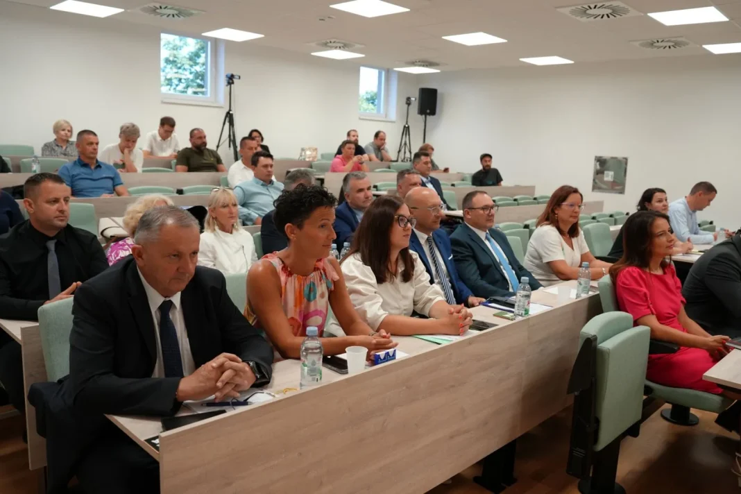Radovi na infrastrukturi tema aktualnog sata sjednice Gradskog vijeća Radovi na infrastrukturi tema aktualnog sata sjednice Gradskog vijeća