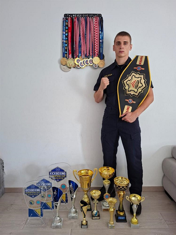 Policijski službenik PP Sisak uspješno gradi policijsku i sportsku karijeru Policijski službenik PP Sisak uspješno gradi policijsku i sportsku karijeru