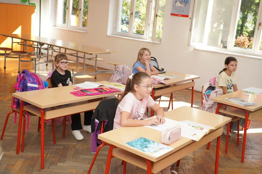 „Osam za osmijeh – znanje u pokretu, cjelodnevna avantura“ – novi projekt u sisačkim školama „Osam za osmijeh – znanje u pokretu, cjelodnevna avantura“ – novi projekt u sisačkim školama
