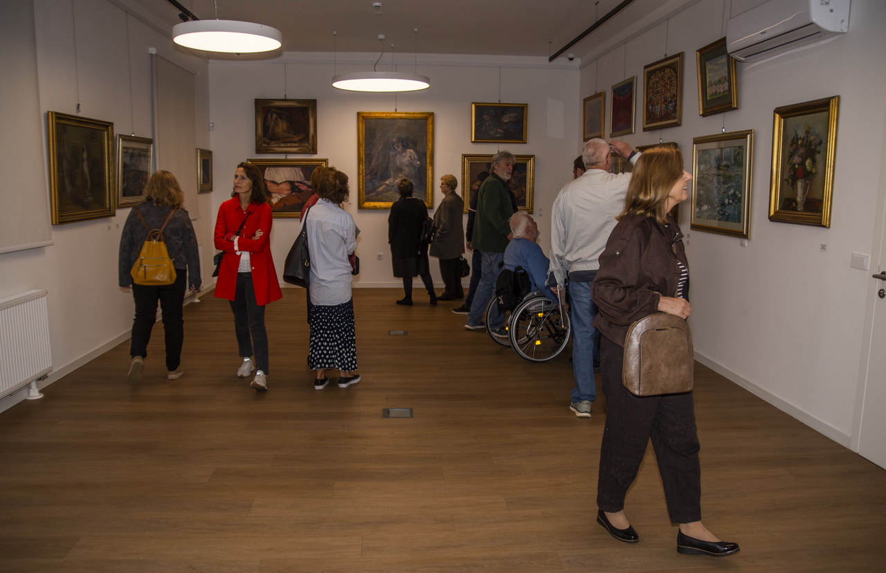 GALERIJA: IZLOŽBA “Pogled iza baršuna ; izbor djela hrvatskog slikarstva iz privatne zbirke Ivana Tonkovića”