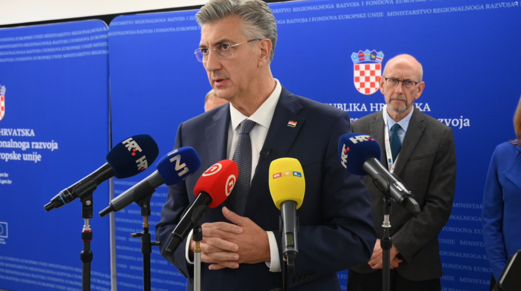 Predsjednik Vlade u srijedu u posjetu SMŽ – otvara se Lječilište Topusko i Ekonomska škola Sisak Predsjednik Vlade u srijedu u posjetu SMŽ – otvara se Lječilište Topusko i Ekonomska škola Sisak