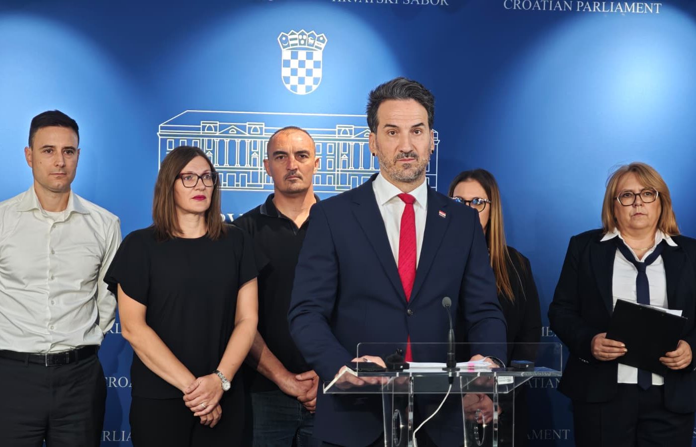Miletić i inicijativa građana iz Topuskog: Pantheon bi trošio trećinu hrvatske električne energije i vode koliko Zagreb